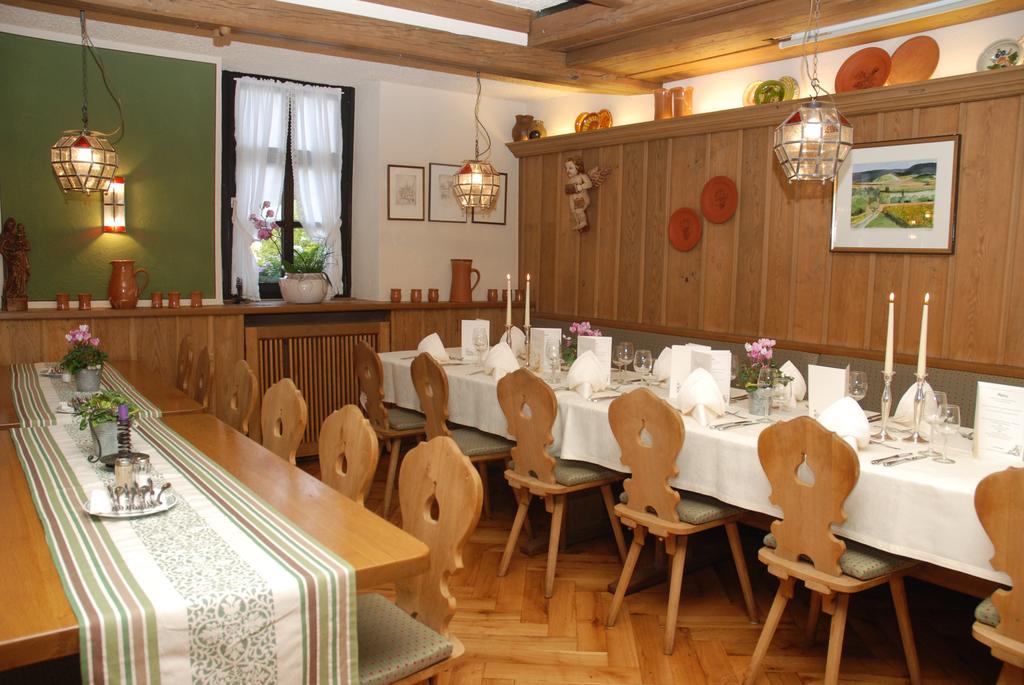 Gasthof zum Weißen Lamm Sommerach Exterior foto